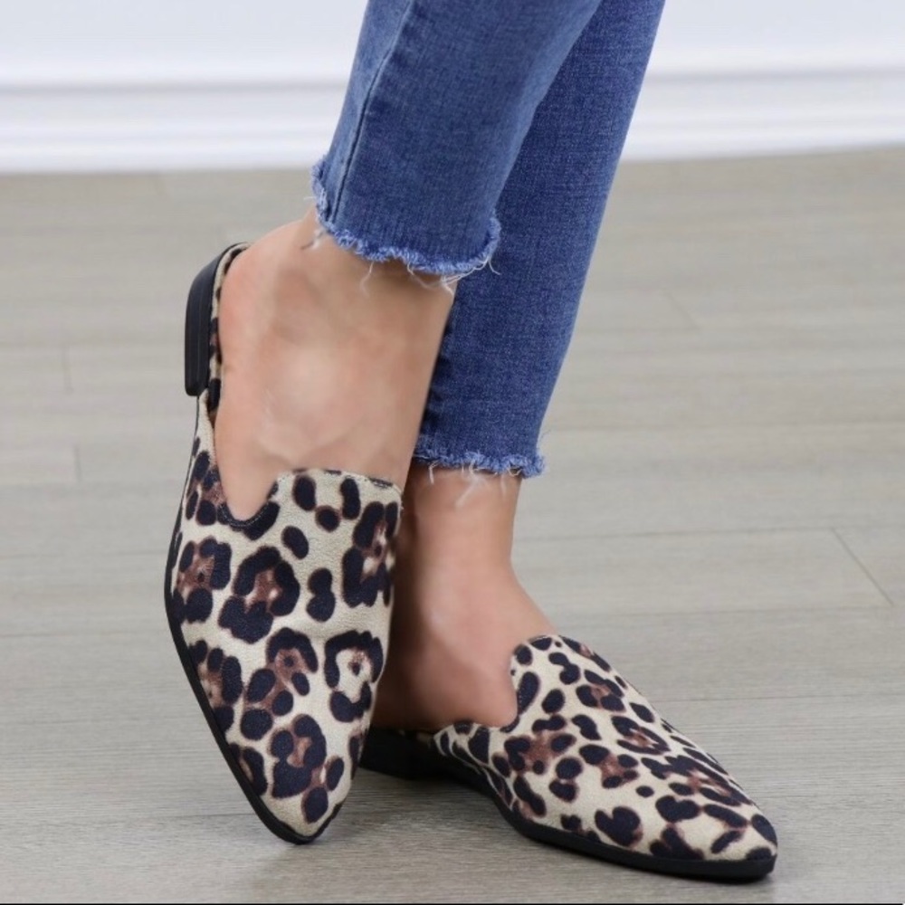 Leopard Cheetah Pointy Toe Slip On Mule Loafers